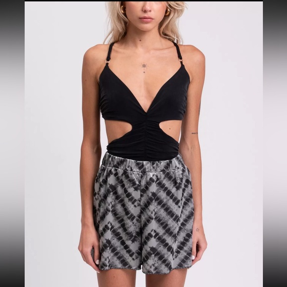 ELISABETTA FRANCHI Body Top IT40 US4 S Cut Out Open Back Made in Italy. $239 - Picture 1 of 8